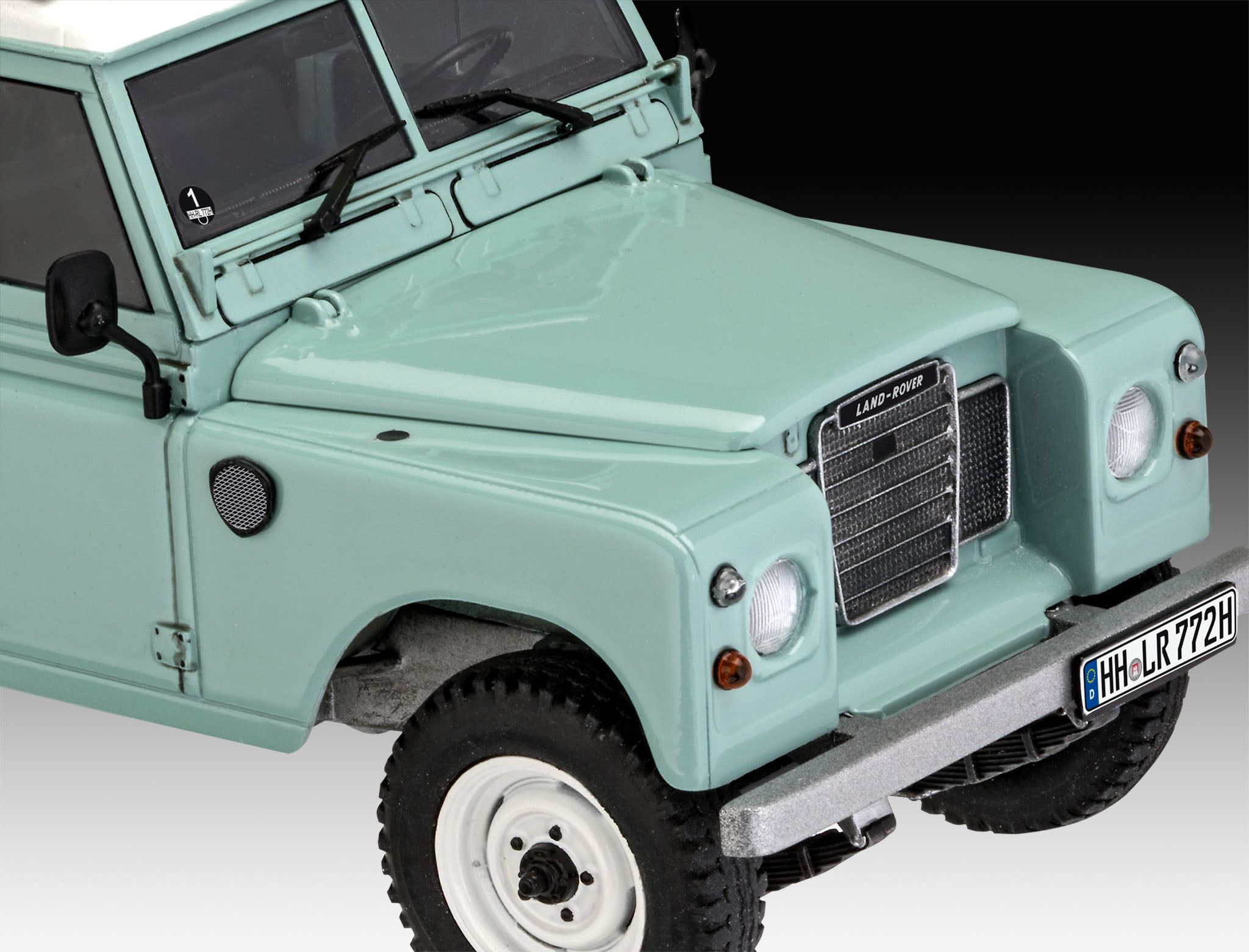 1:24 Scale Land Rover Series III | Revell | Hobbies