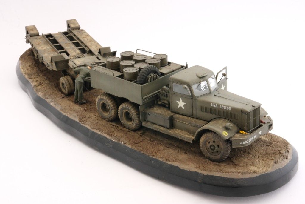 I Love Kit 1/35 Scale U.S. M19 Tank Transporter with Hard Top Cab 