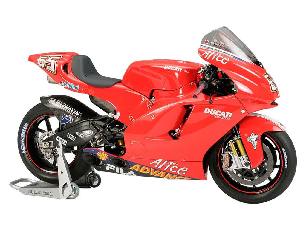Tamiya 1/12 Scale 2004 Ducati Desmosedici GP4 Model Kit