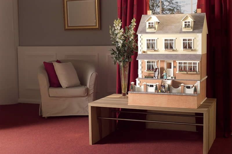 Springwood Cottage Dolls House Kit Hobbies