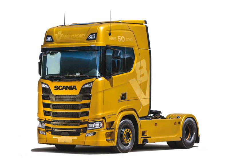 Italeri Scania S730 Highline 4x2 Truck 