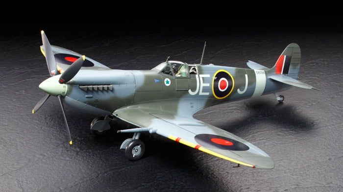 Tamiya 1/32 Scale Supermarine Spitfire Mk.IXc Model Kit