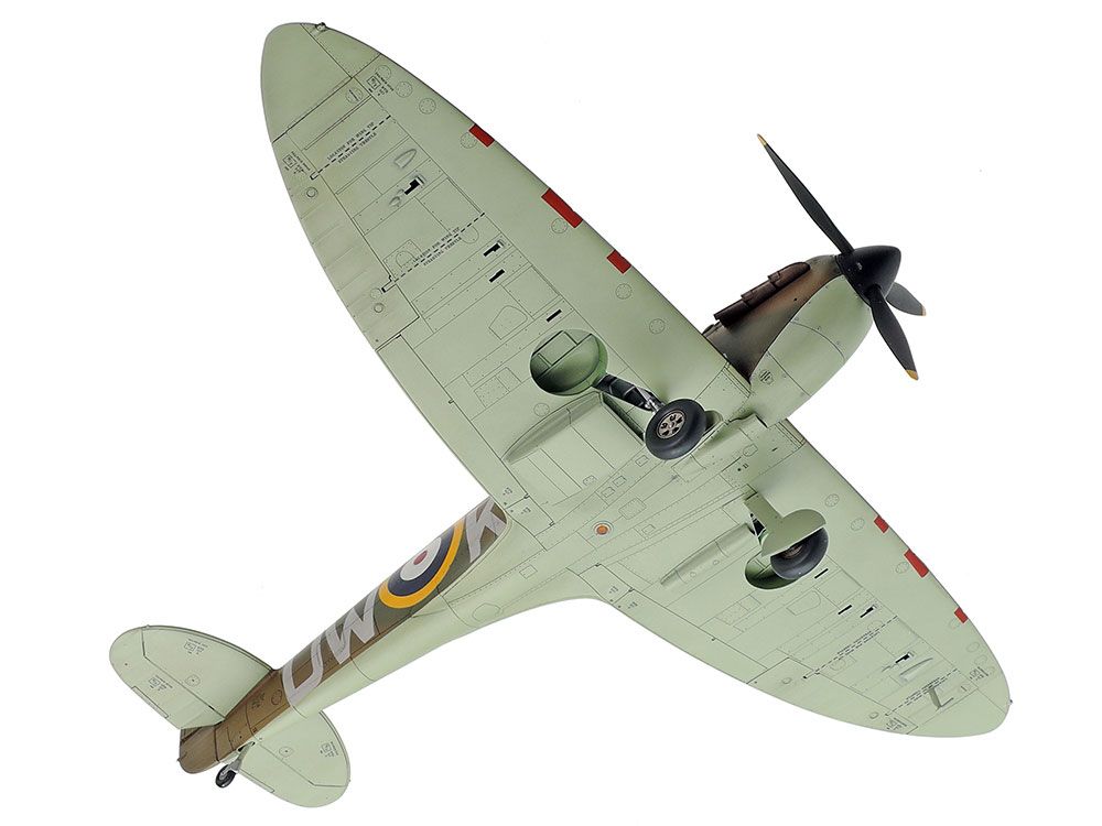 Tamiya 1/48 Scale Supermarine Spitfire Plastic Model Kit Hobbies