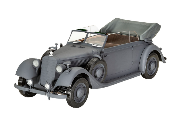 Revell 1/35 Scale Type 320 (W142) Cabriolet Model Kit