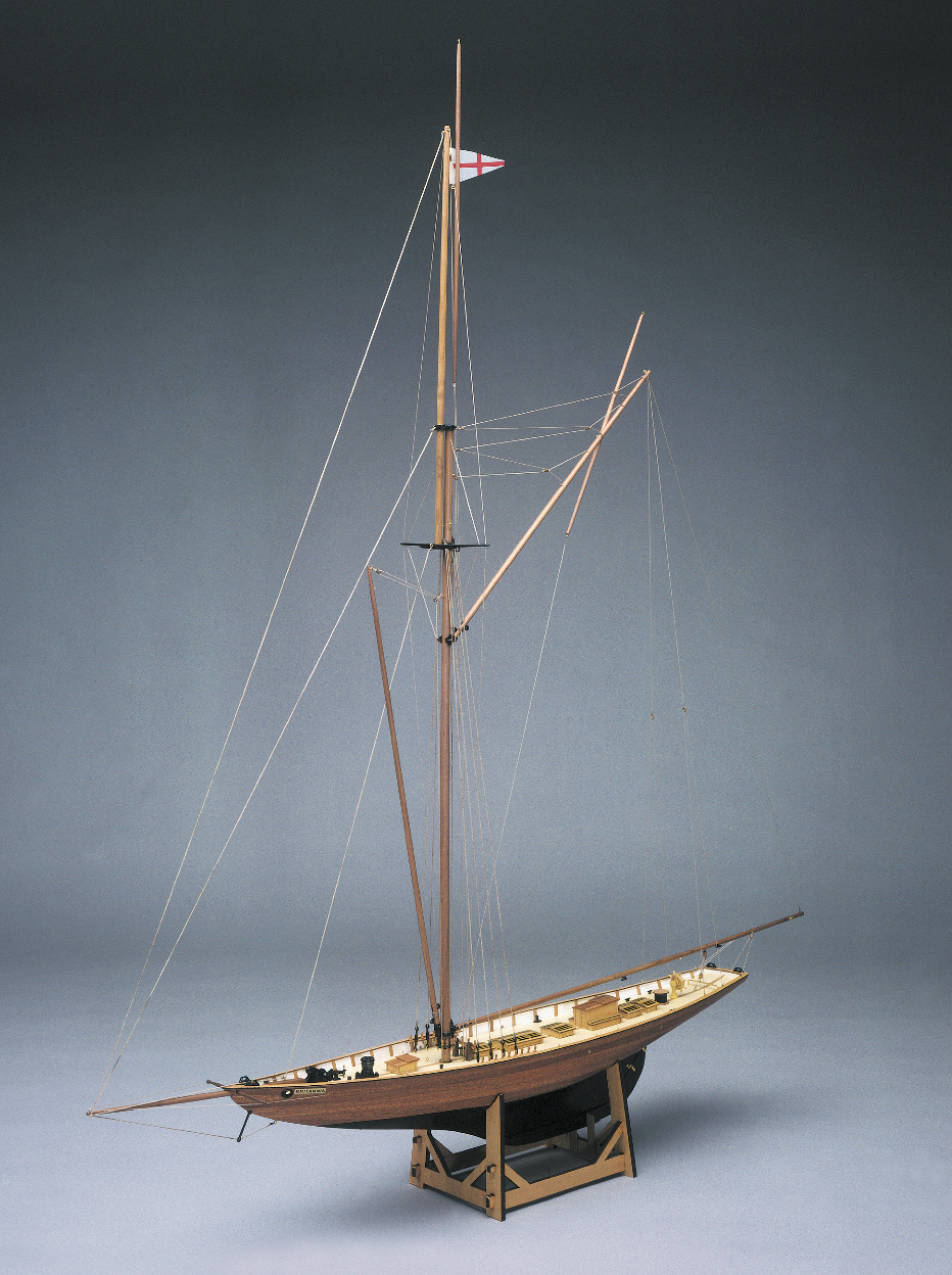 Mantua Models 1/60 Scale Britannia Royal Yacht Model Kit