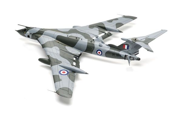 Airfix 1/72 Scale Handley Page Victor B.2 Model Kit
