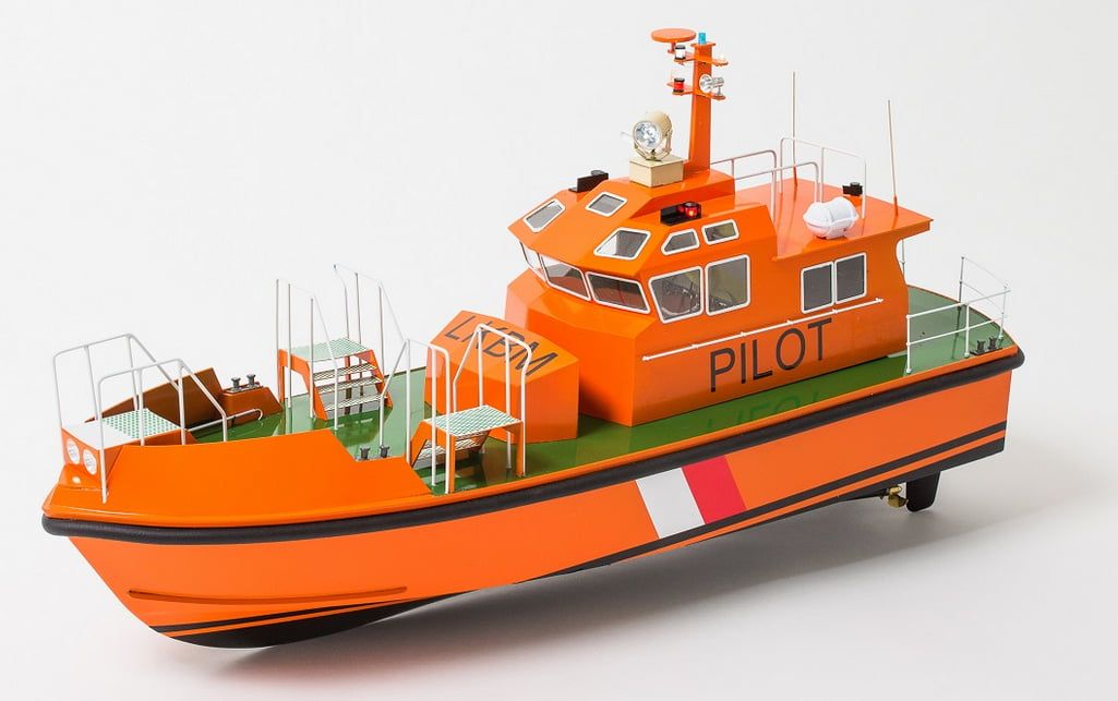 Aeronaut Pilot Model Boat Kit AN3046/00 Suitable For Radio Control