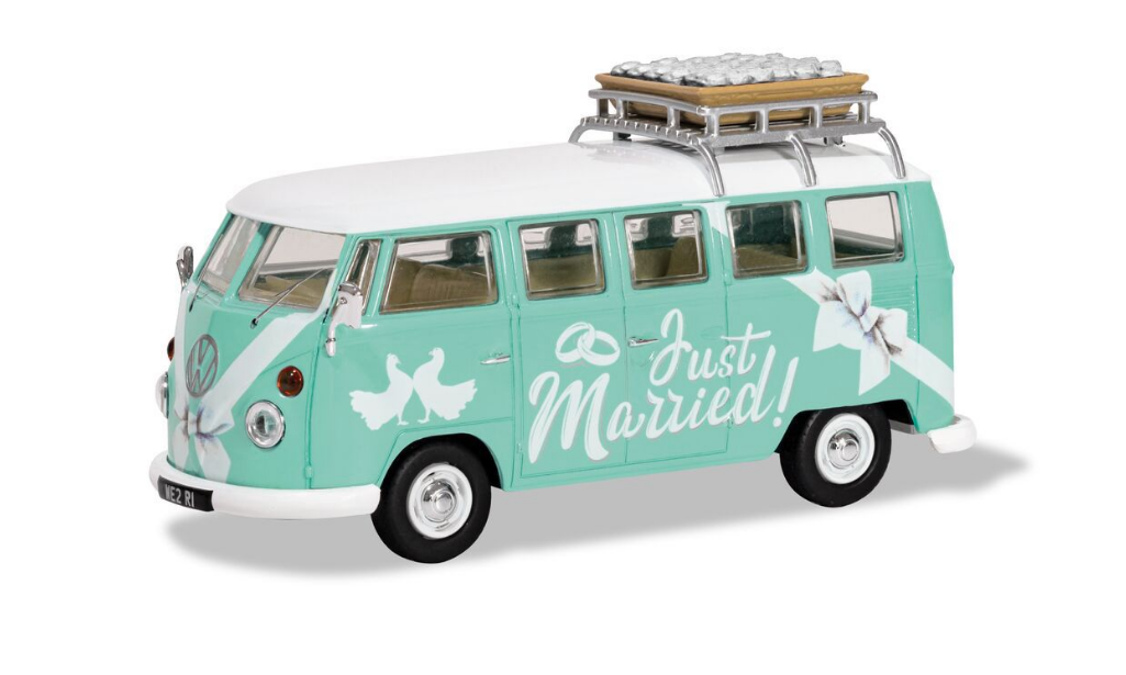Corgi 1/43 Scale Volkswagen Campervan Just Married Die Cast Model