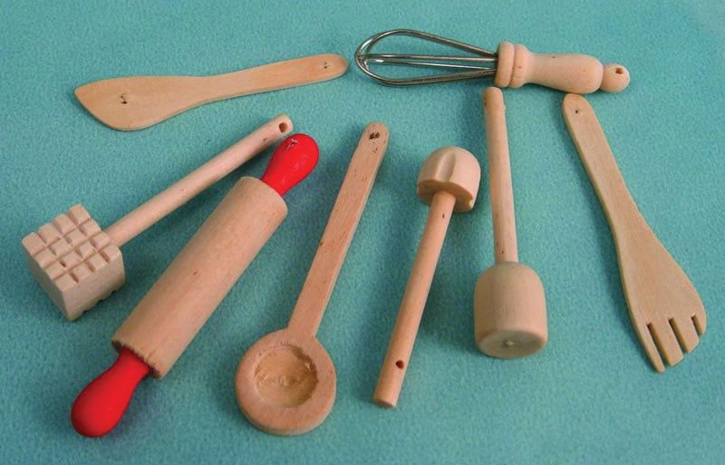 Wooden Kitchen Accessories for 12th Scale Dolls House