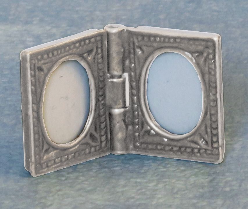 Photo Frame Antique Silver Finish for 12th Scale Dolls House