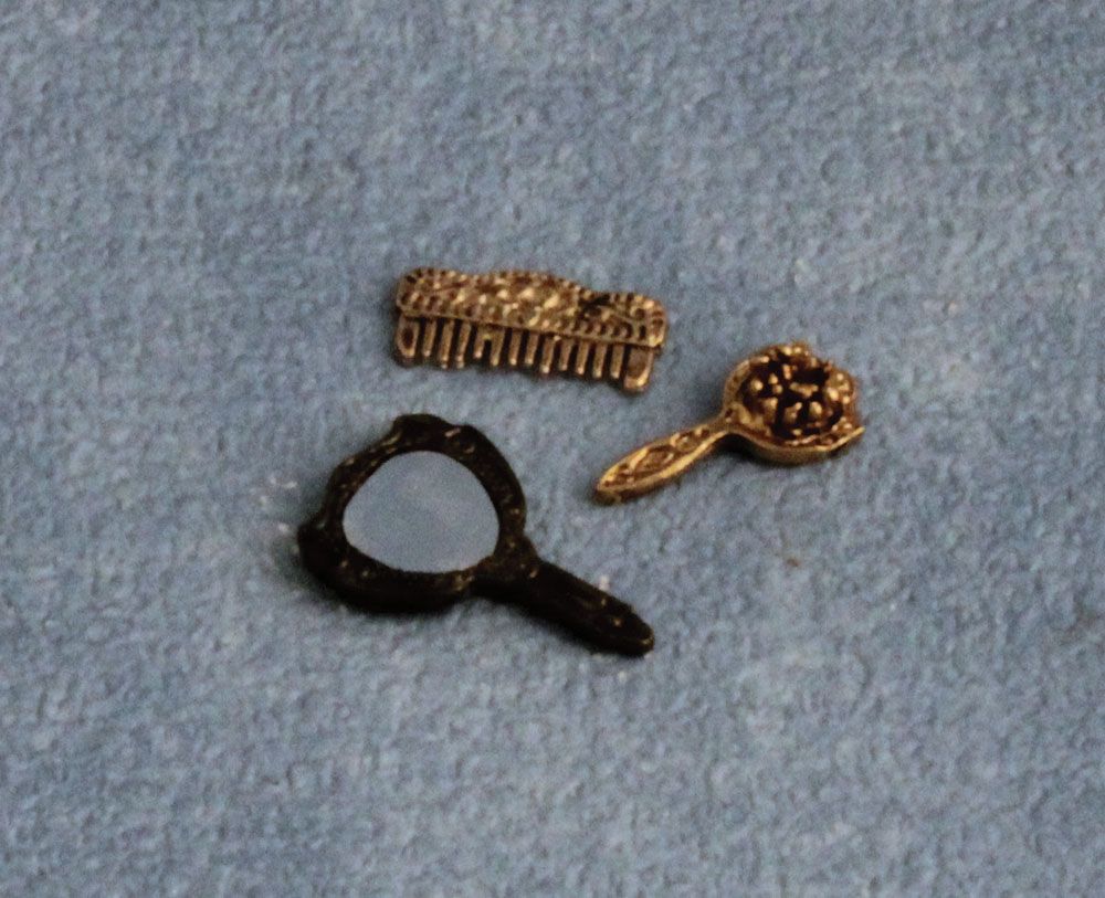 Deluxe Grooming Set for 12th Scale Dolls House