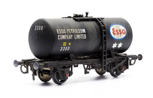 Kitmaster Esso Tank Wagon Kit