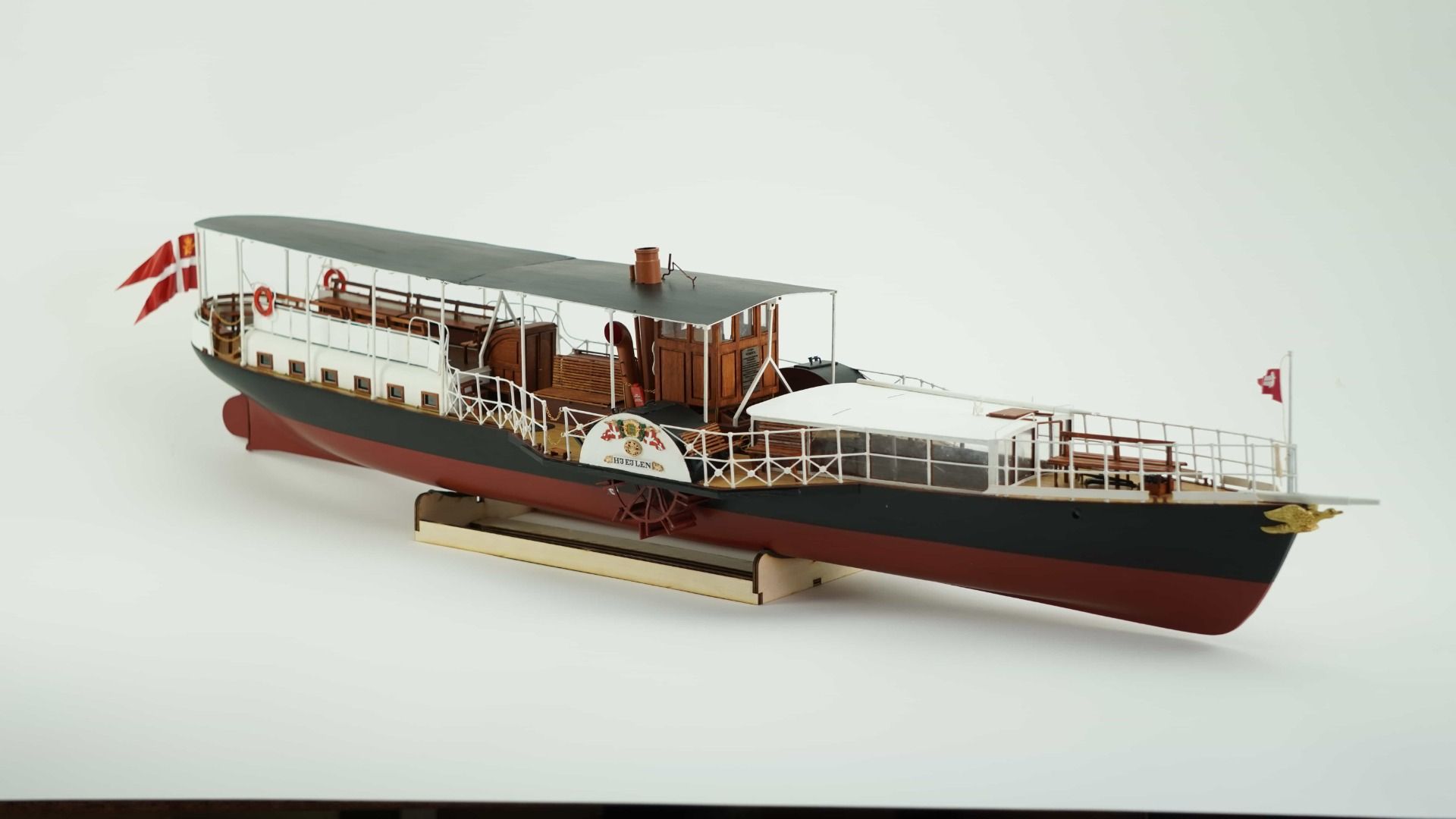 Billing Boats 1/33 Scale Hjejlen Model Kit