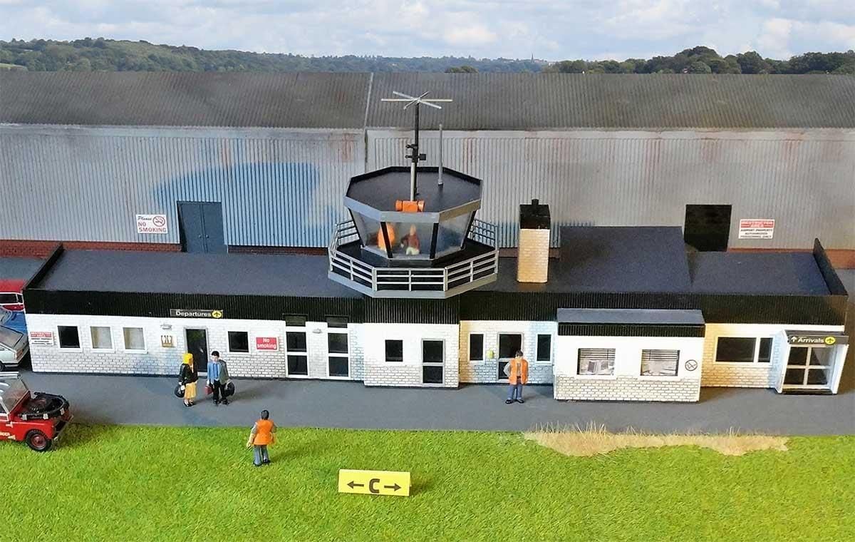Fordhampton Airfield Terminal Kit OO Gauge