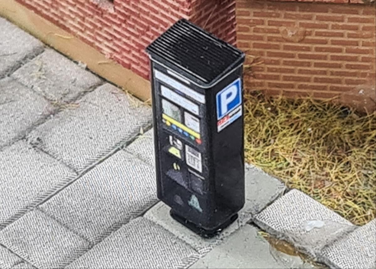 Gaugemaster Pay & Display Parking Machines Kit OO Gauge