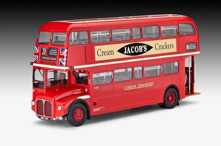 Revell 1/24 Scale London Bus AEC Routemaster Model Kit