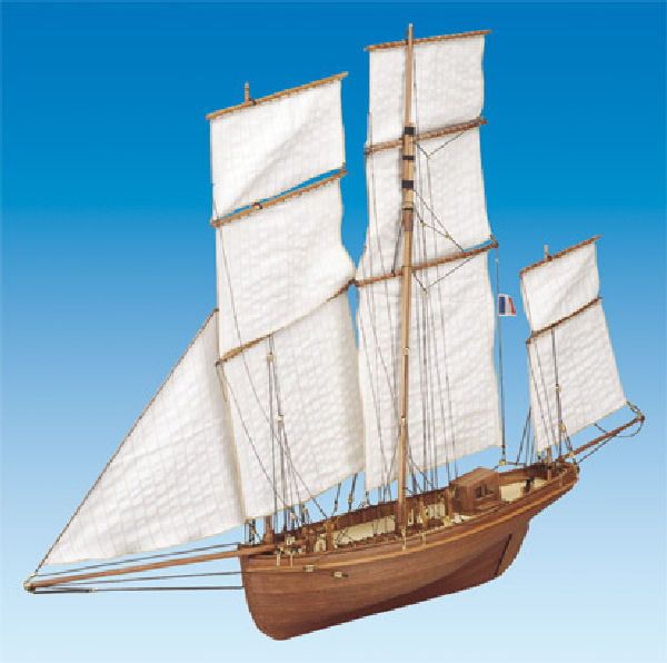 Mantua Models 1/50 Scale Le Madeline Ship Kit