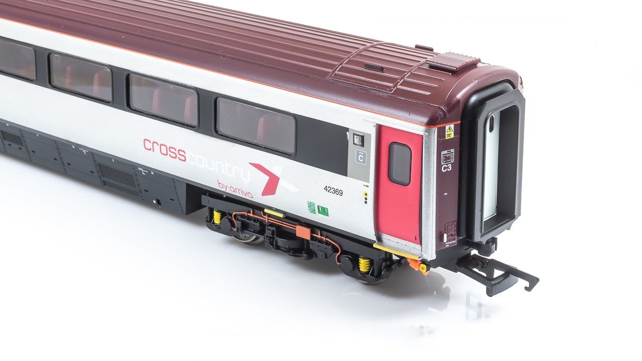 Hornby R4940H Mk 3 Sliding Door TS Cross Country Livery 42369 OO Gauge