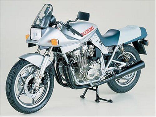 Tamiya 1/6 Scale Suzuki GSX1100s Kantana 1980 Motorcycle Model Kit