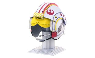 Metal Earth Luke Skywalker Helmet 3D Metal Model Kit