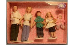Poseable 5 Piece Casual Family for 12th Scale Dolls House