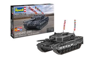 Revell 1/35 Scale Leopard 2A4 - Special Decoration 40th anniversary Model Kit