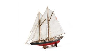 Amati 1/100 Scale Bluenose 1921 Fishing Schooner Model Kit