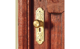 2 x Door Plates and 2 x Knobs for 12th Scale Dolls House
