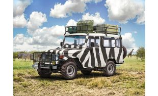 Italeri 1/24 Scale Toyota Land Cruiser Safari Model Kit