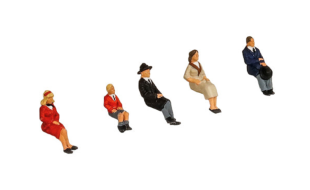 Peco Passengers Seated OO Gauge