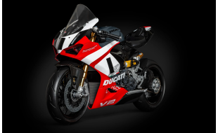 Pocher 1/4 Scale Ducati Panigale V2 Superquadro Model Kit