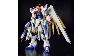 Bandai Namco 1/144 Scale HG Mighty Strike Freedom Gundam Model Kit