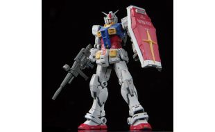 Bandai Namco 1/144 Scale RG RX-78-2 Gundam Version 2.0 Model Kit
