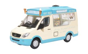 Oxford Diecast 1/76 Scale Whitby Mondial Ice Cream Van Piccadilly Whip Die Cast Model