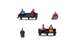 Hornby Sitting People OO Gauge