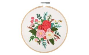 Trimits Rose Embroidery Hoop Kit