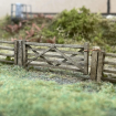 Scale Model Scenery Laser Cut Five Bar Gates & Posts (Pack Of 3) OO Gauge