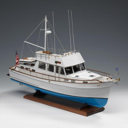 Amati Grand Banks Boat Kit - Motor and Transmission Kit