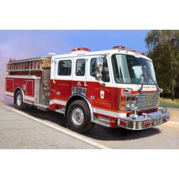 Trumpeter 1/72 Scale US Army American LaFrance Eagle Fire Pumper Vehicle Model Kit