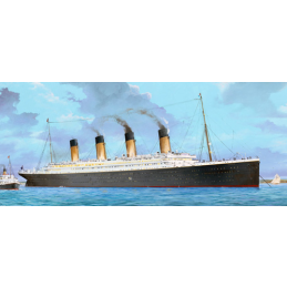 Trumpeter 1/200 Scale Titanic Model Kit