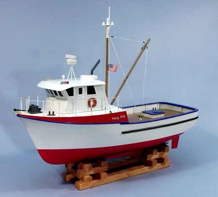 Dumas 1/30 Scale Jolly Jay Model Kit