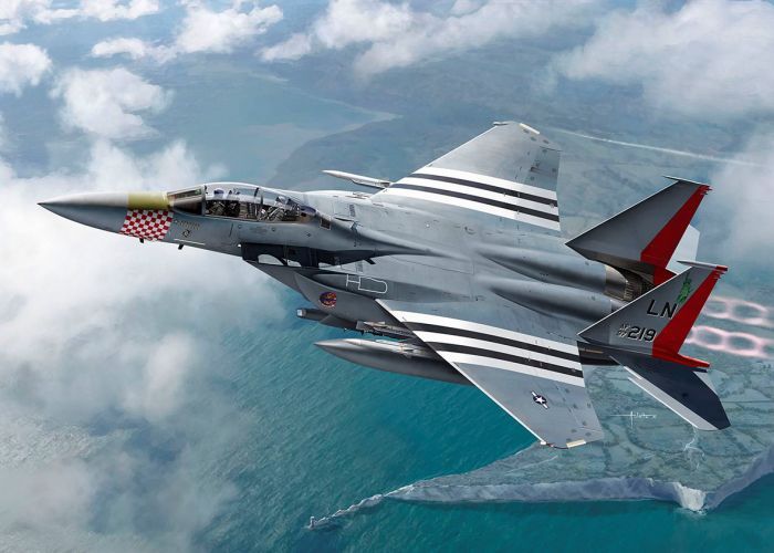 Academy 1/72 Scale McDonnell-Douglas F-15E Strike Eagle Model Kit
