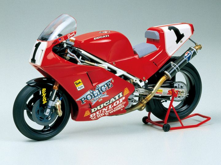 Tamiya 1/12 Scale Ducati 888 Super Racer Motorcycle Model Kit