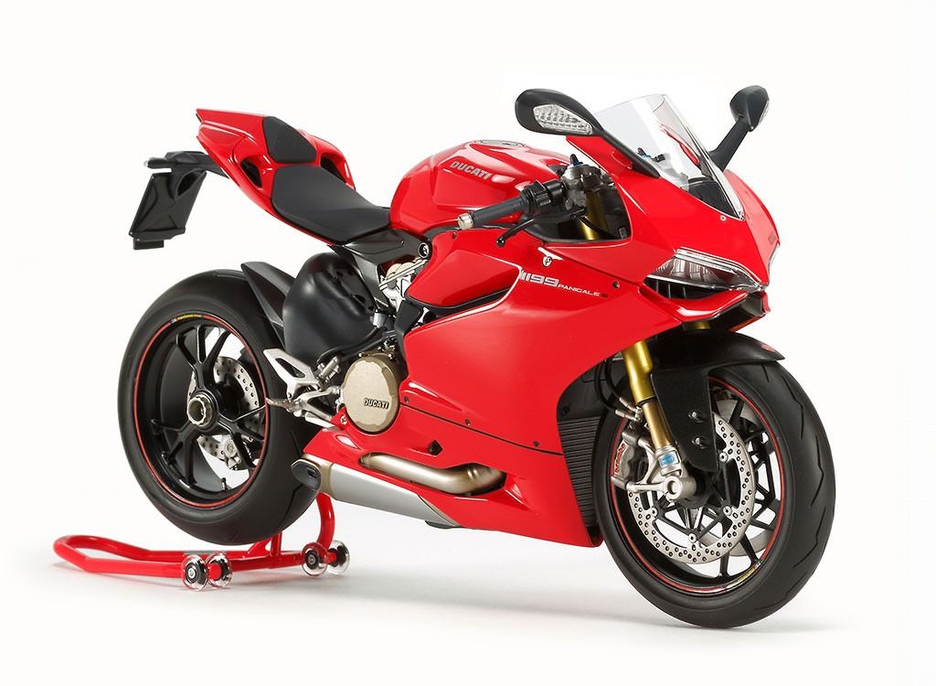 Tamiya 1/12 Scale Ducatti 1199 Panigale S Motorcycle Model Kit
