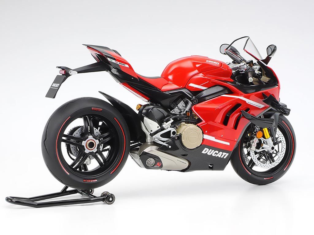 Tamiya 1/12 Scale Ducati Superleggera V4 Model Kit