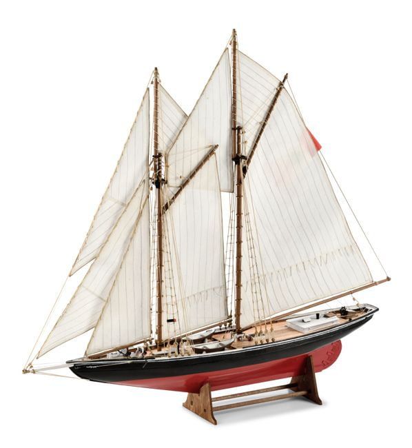 Amati 1/100 Scale Bluenose 1921 Fishing Schooner Model Kit