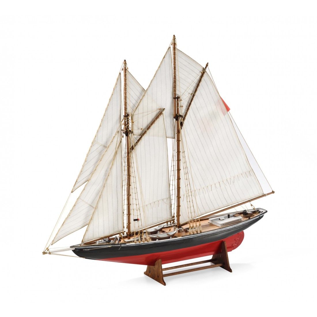 Amati 1/100 Scale Bluenose 1921 Fishing Schooner Model Kit