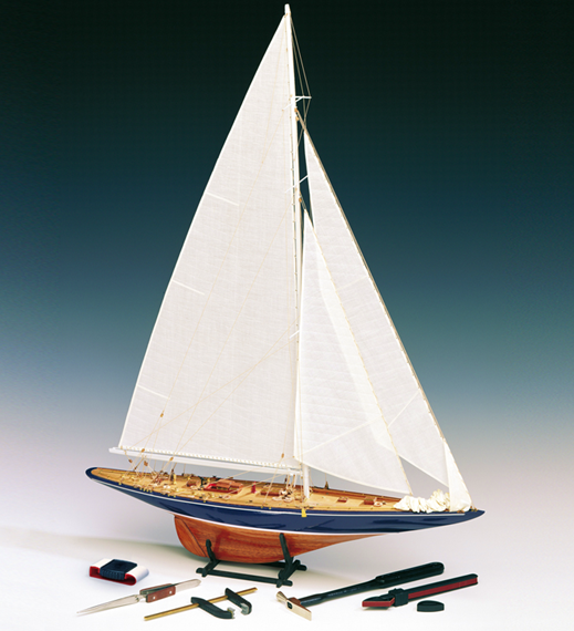 Amati 1/80 Scale Endeavour Yacht Model Kit