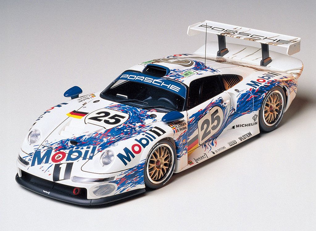 Tamiya 1/24 Scale Porsche 911 GT1 Model Kit
