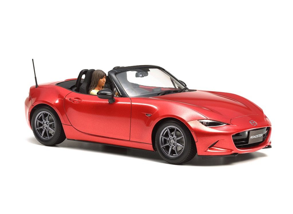 Tamiya 1/24 Scale Mazda MX-5 Roadster Model Kit